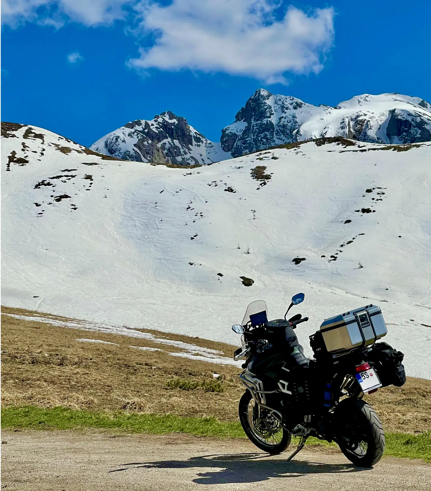 Triumph Tiger 900 Rally Pro v horách